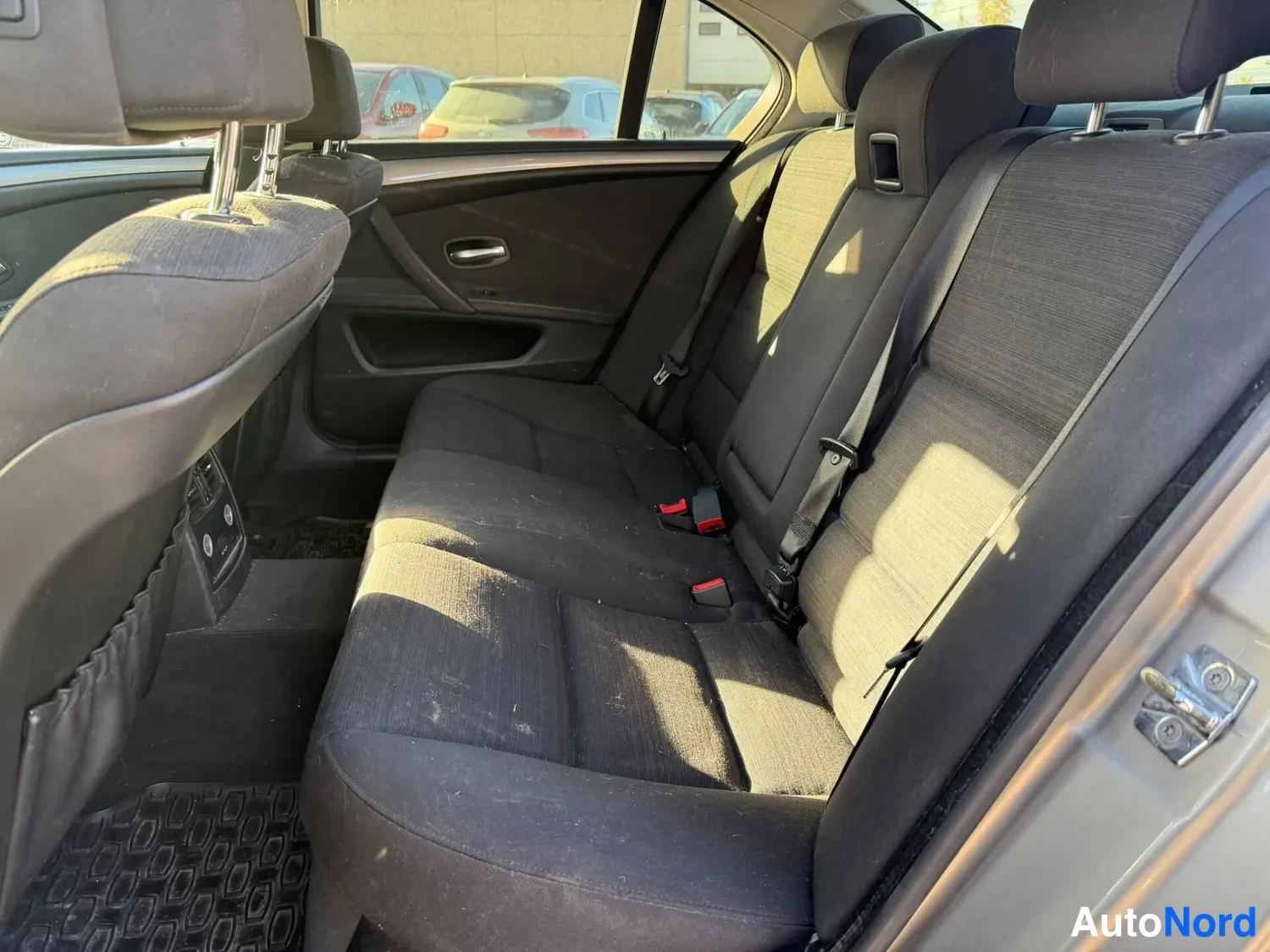 Beige BMW 520d 2009, kuva 16