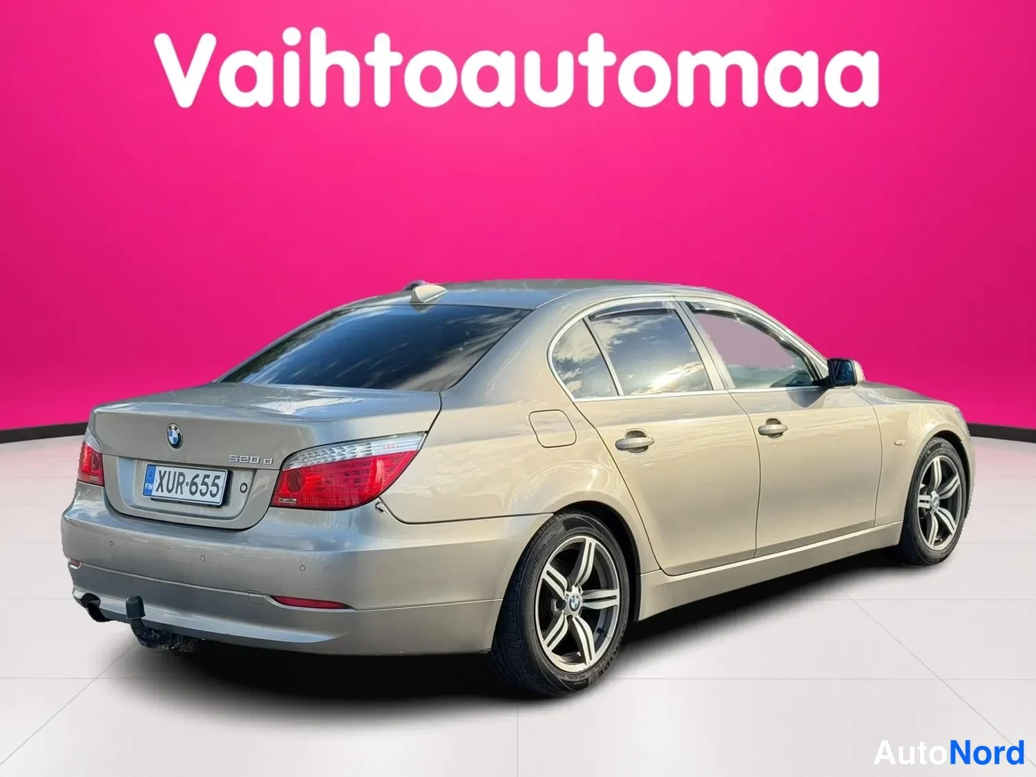 Beige BMW 520d 2009, takaviisto, kuva 4