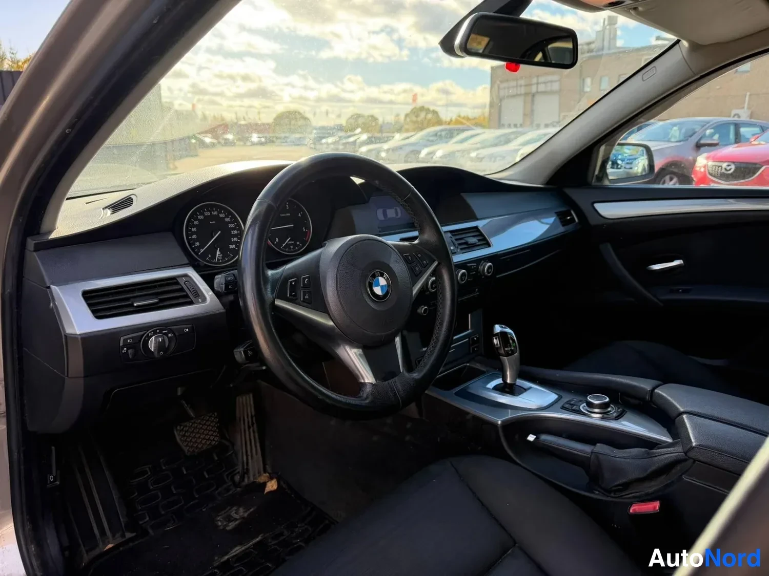 Beige BMW 520d 2009, kuva 7