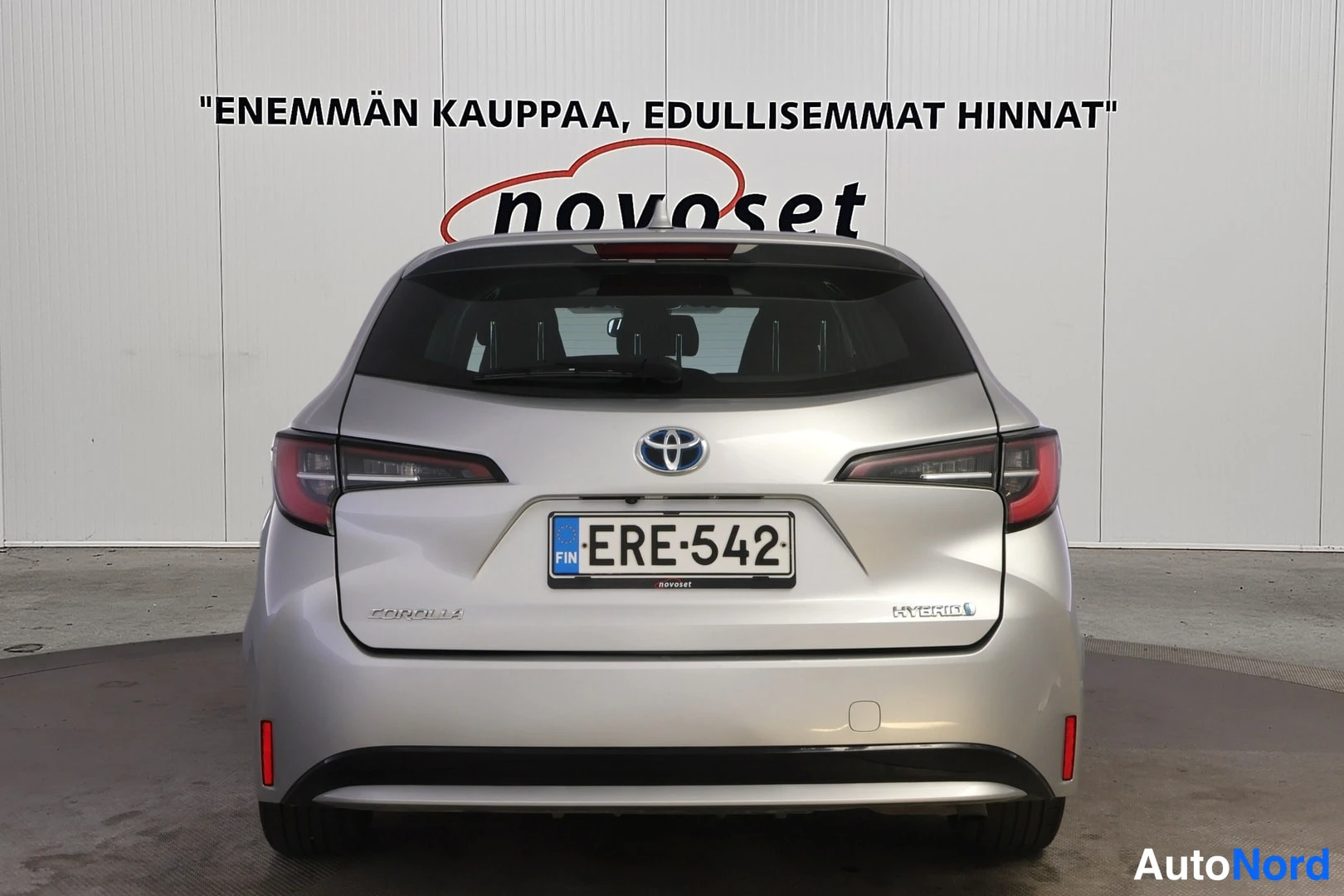 Hopea Toyota Corolla 2019, takaa, kuva 6
