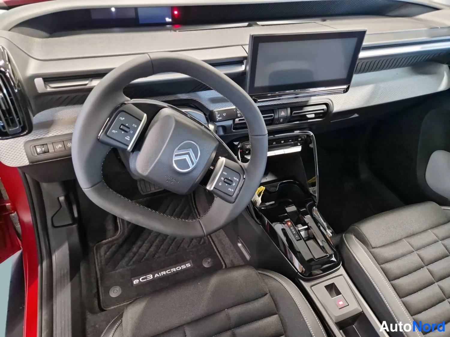 Punainen Citroen E-c3 aircross 2026, kuva 8