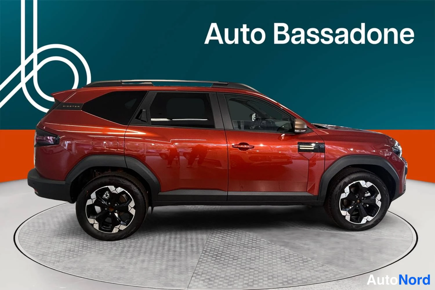 Punainen Dacia Bigster 2026, sivulta, kuva 5