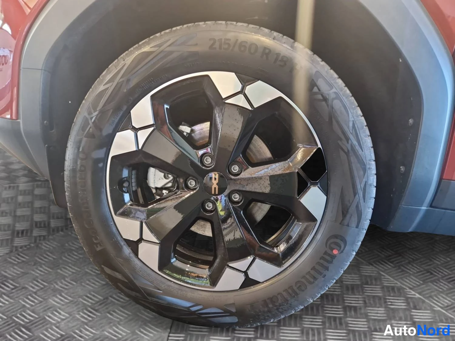Oranssi Dacia Bigster 2026, kuva 10