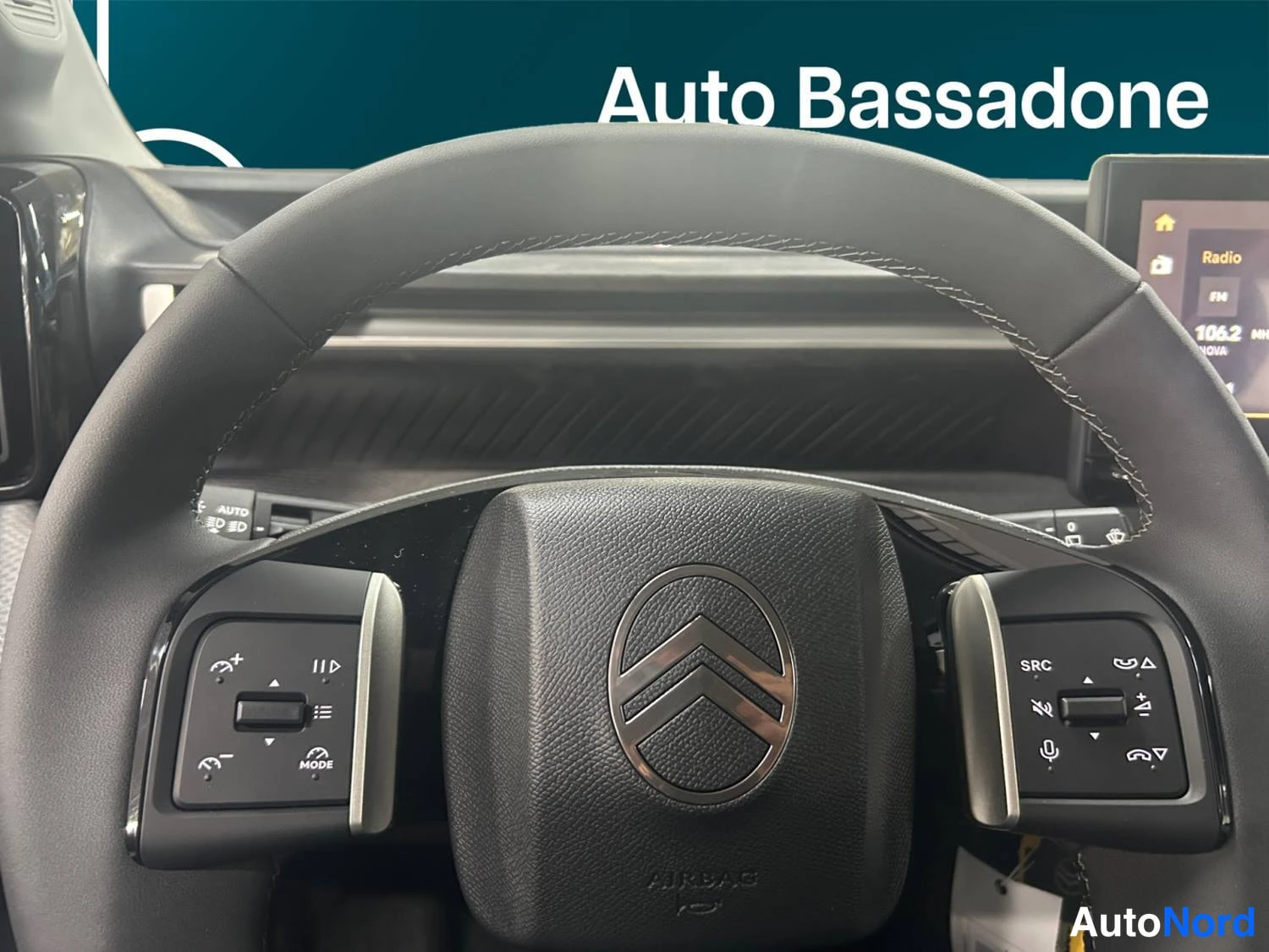 Vihreä Citroen C3 aircross 2026, kuva 15