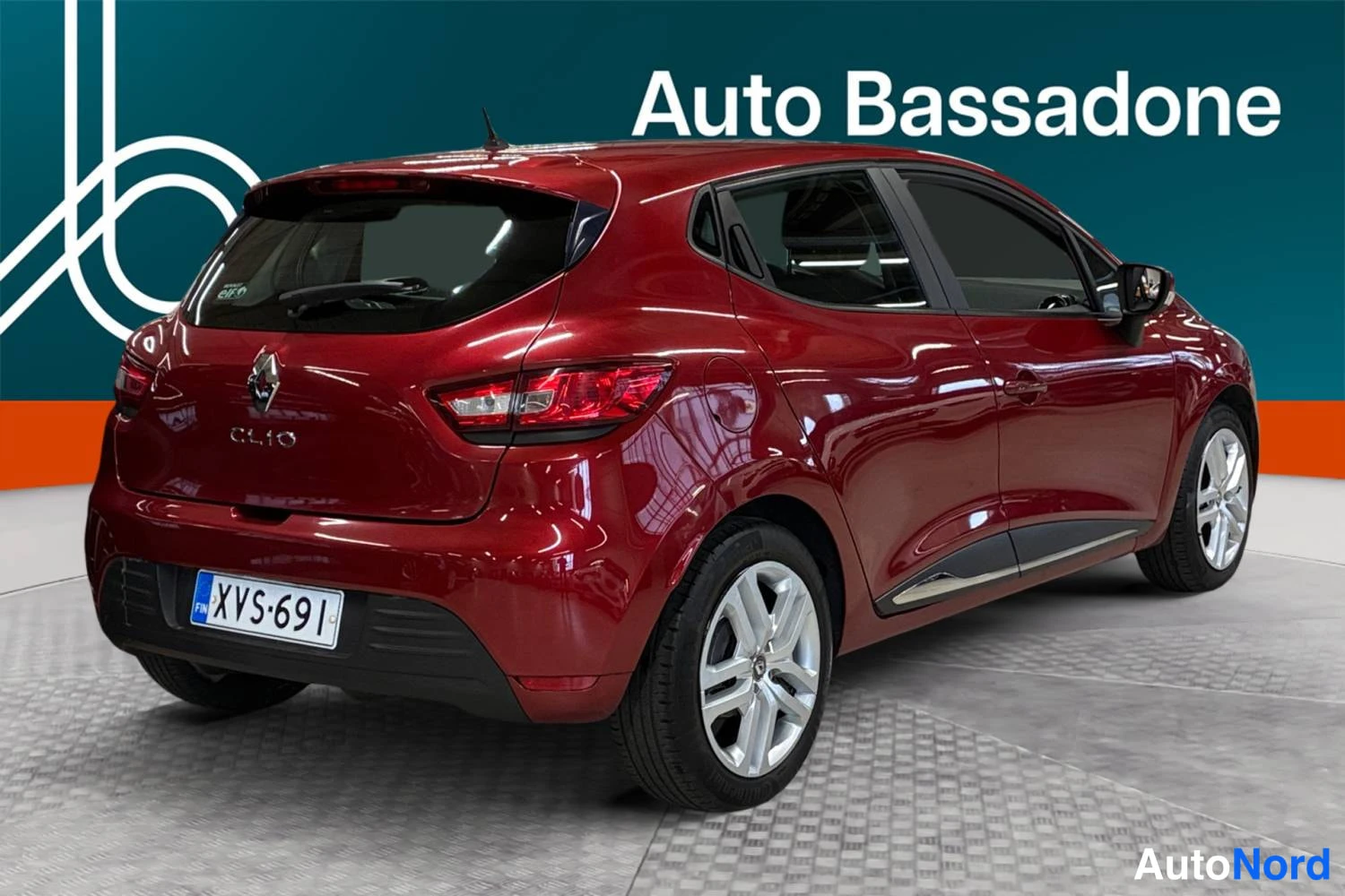 Punainen Renault Clio 2019, takaviisto, kuva 7