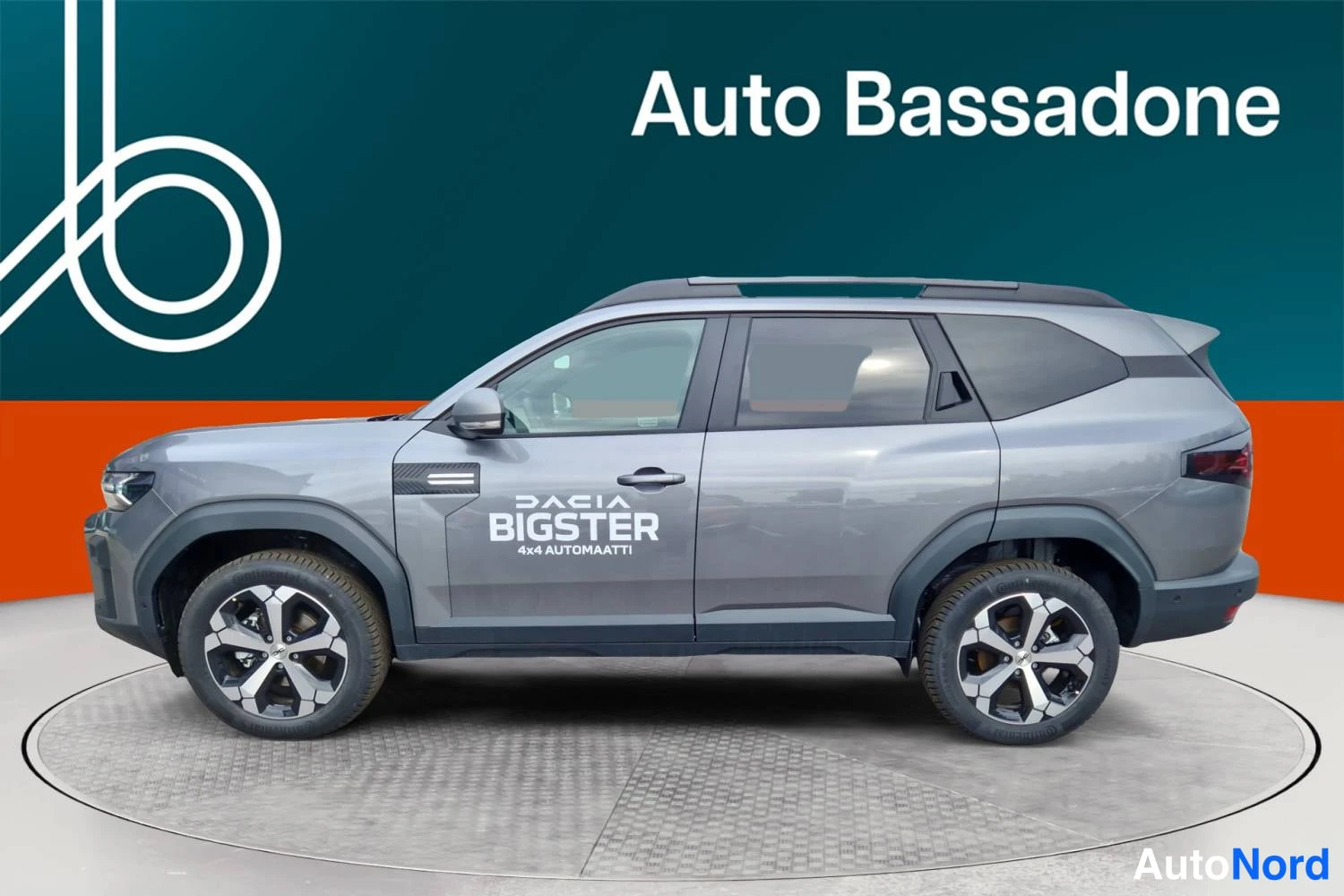 Harmaa Dacia Bigster 2026, sivulta, kuva 5