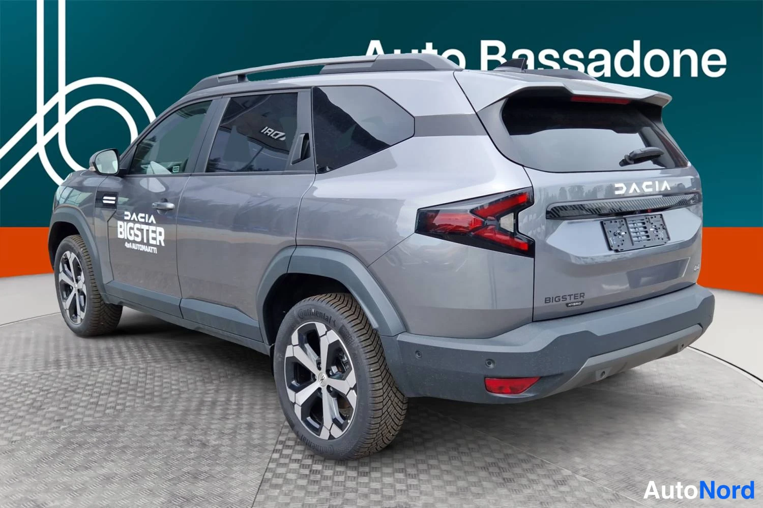 Harmaa Dacia Bigster 2026, takaviisto, kuva 7
