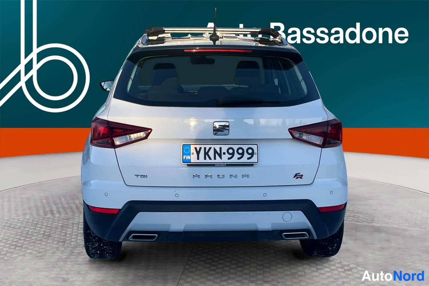 Valkoinen Seat Arona 2020, takaa, kuva 15