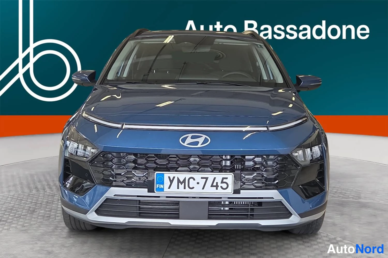 Sininen Hyundai Bayon 2026, edestä, kuva 4