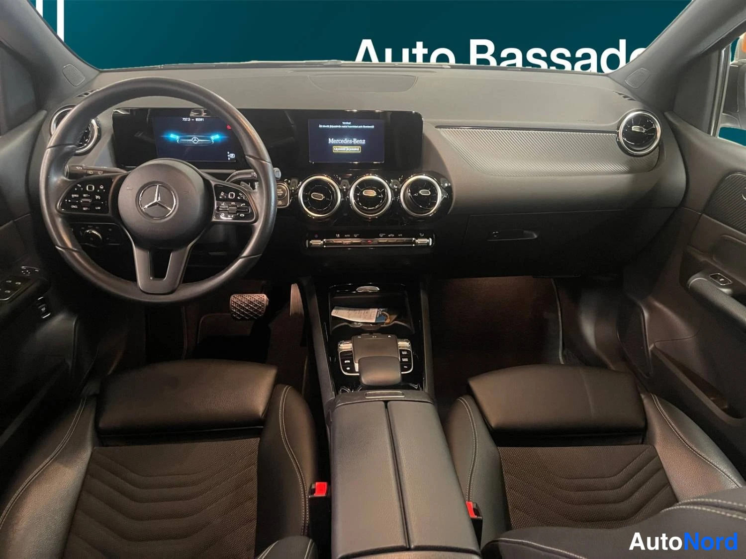 Black Mercedes-Benz B 180 2019, photo 10
