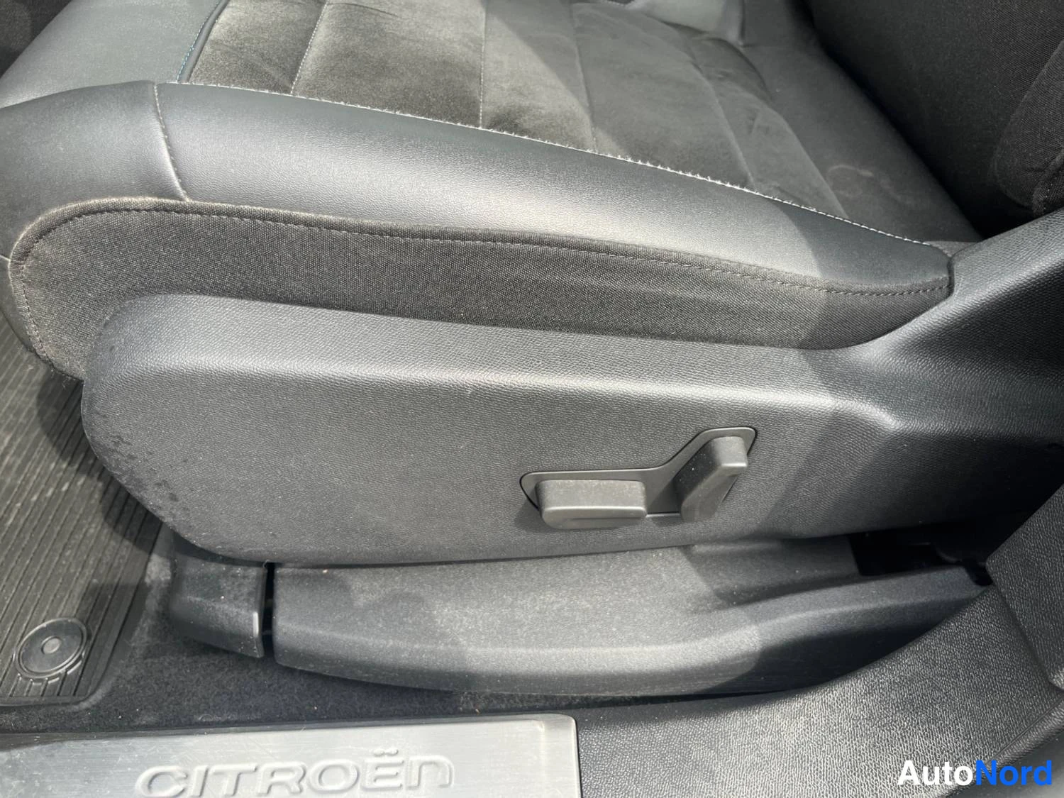 Musta Citroen C5 aircross 2022, kuva 15