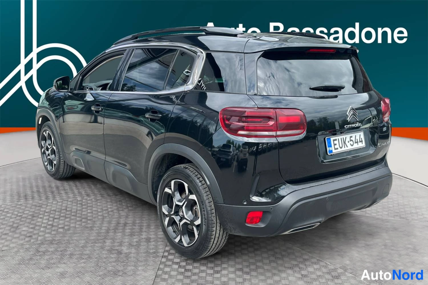 Musta Citroen C5 aircross 2022, takaviisto, kuva 5