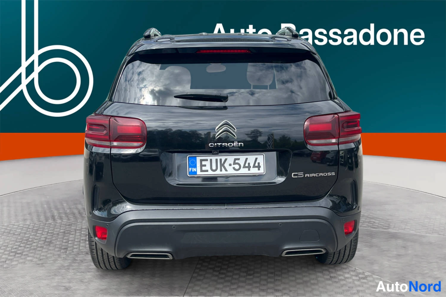 Musta Citroen C5 aircross 2022, takaa, kuva 8