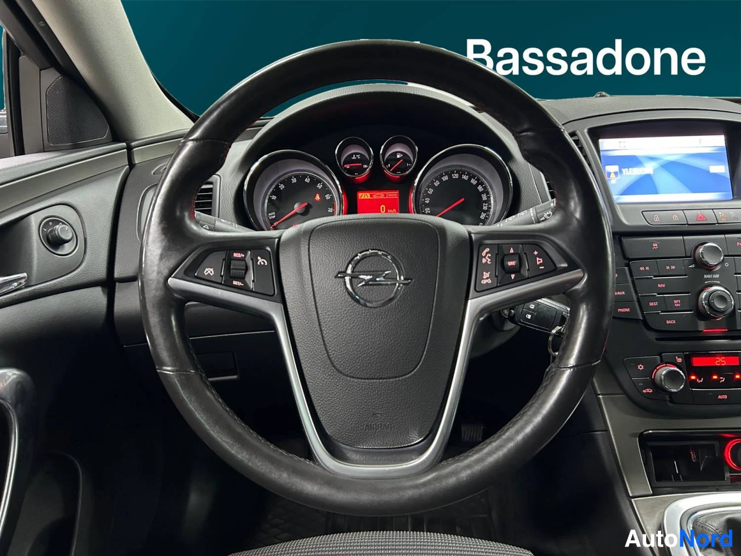 Musta Opel Insignia 2013, kuva 13
