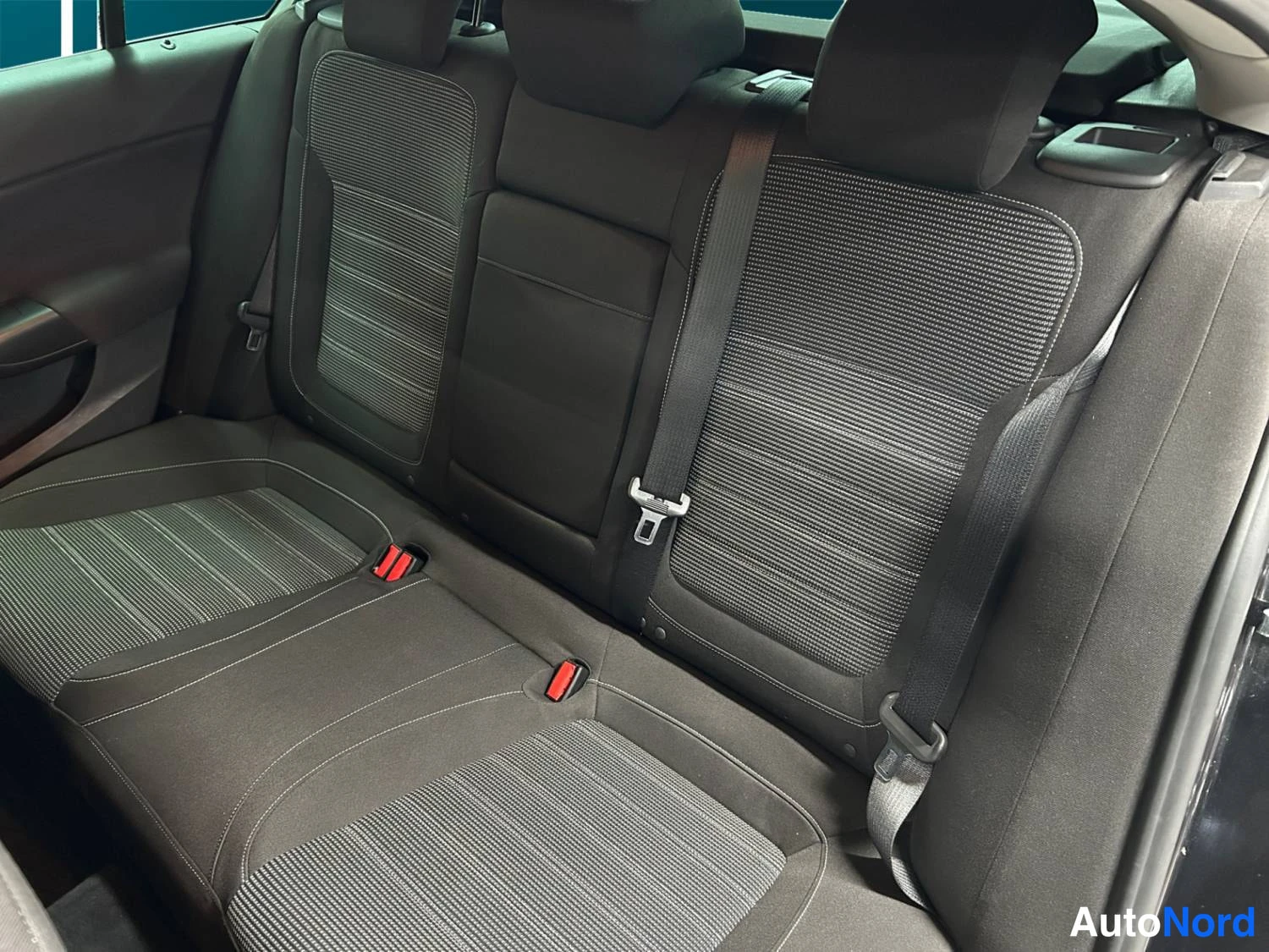 Musta Opel Insignia 2013, kuva 14