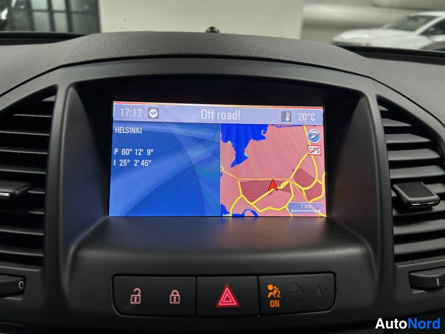 Musta Opel Insignia 2013, kuva 17