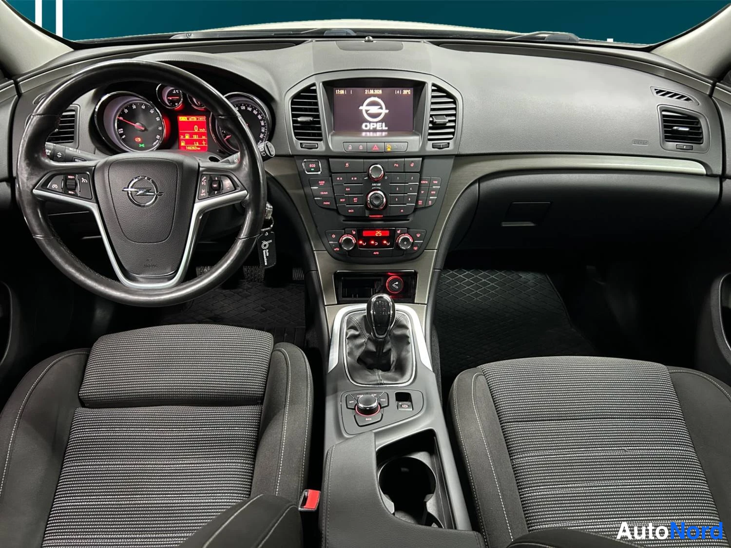 Musta Opel Insignia 2013, kuva 11