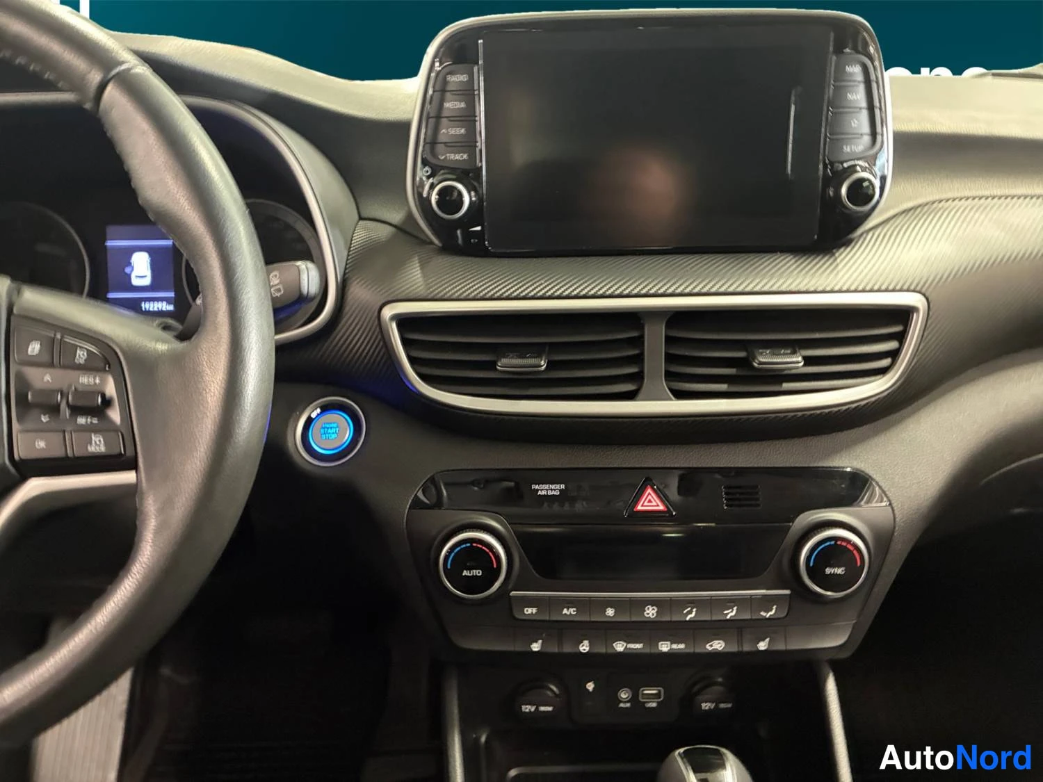 Sininen Hyundai Tucson 2019, kuva 12