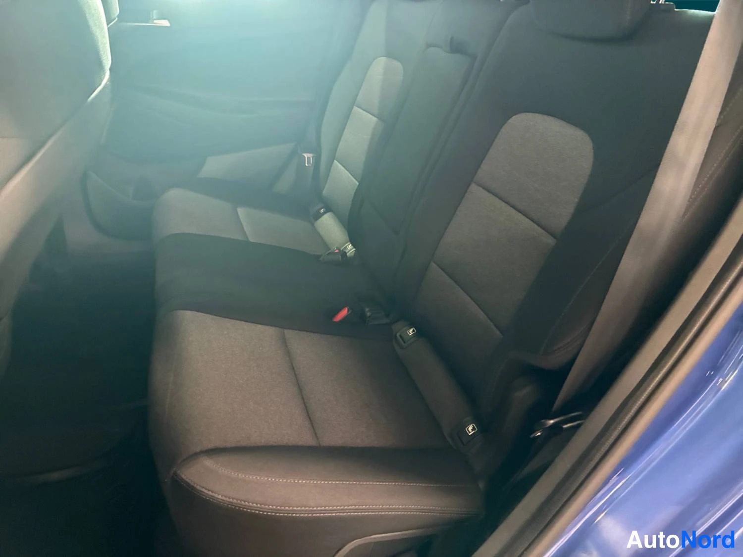 Sininen Hyundai Tucson 2019, kuva 28