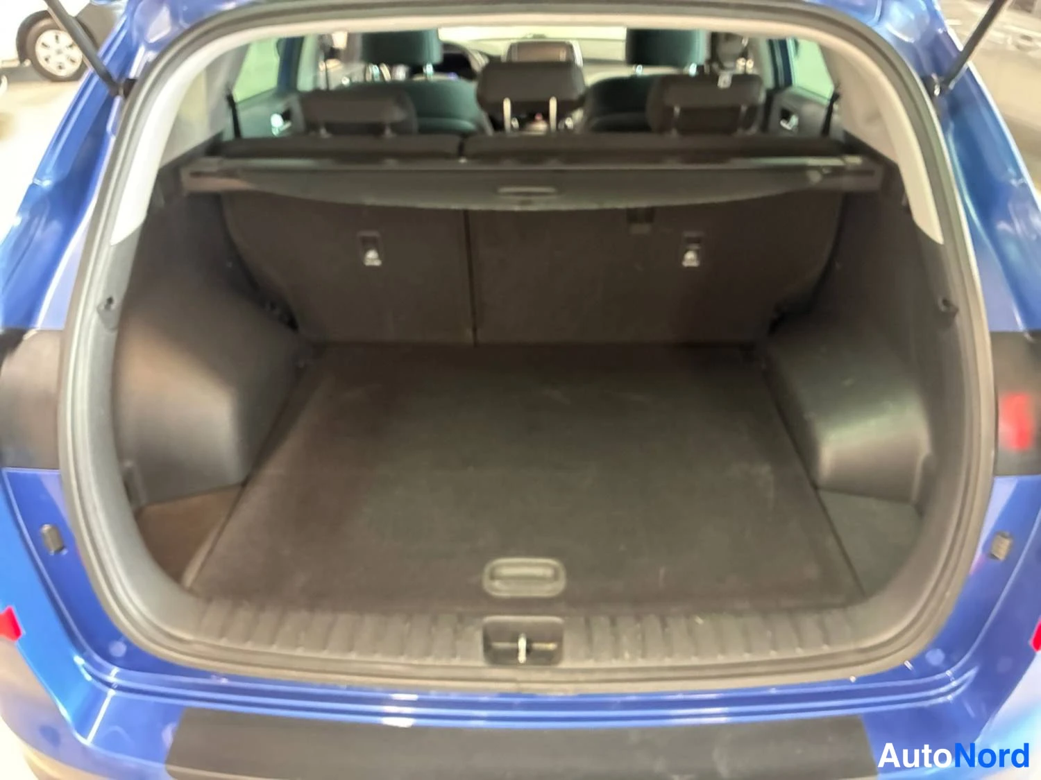 Sininen Hyundai Tucson 2019, takaa, kuva 10