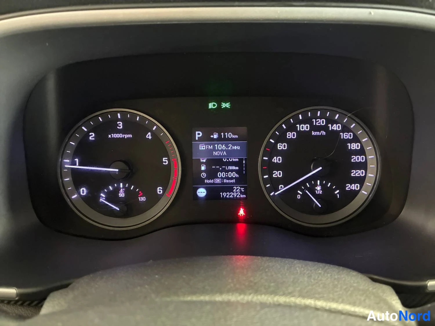 Sininen Hyundai Tucson 2019, kuva 18