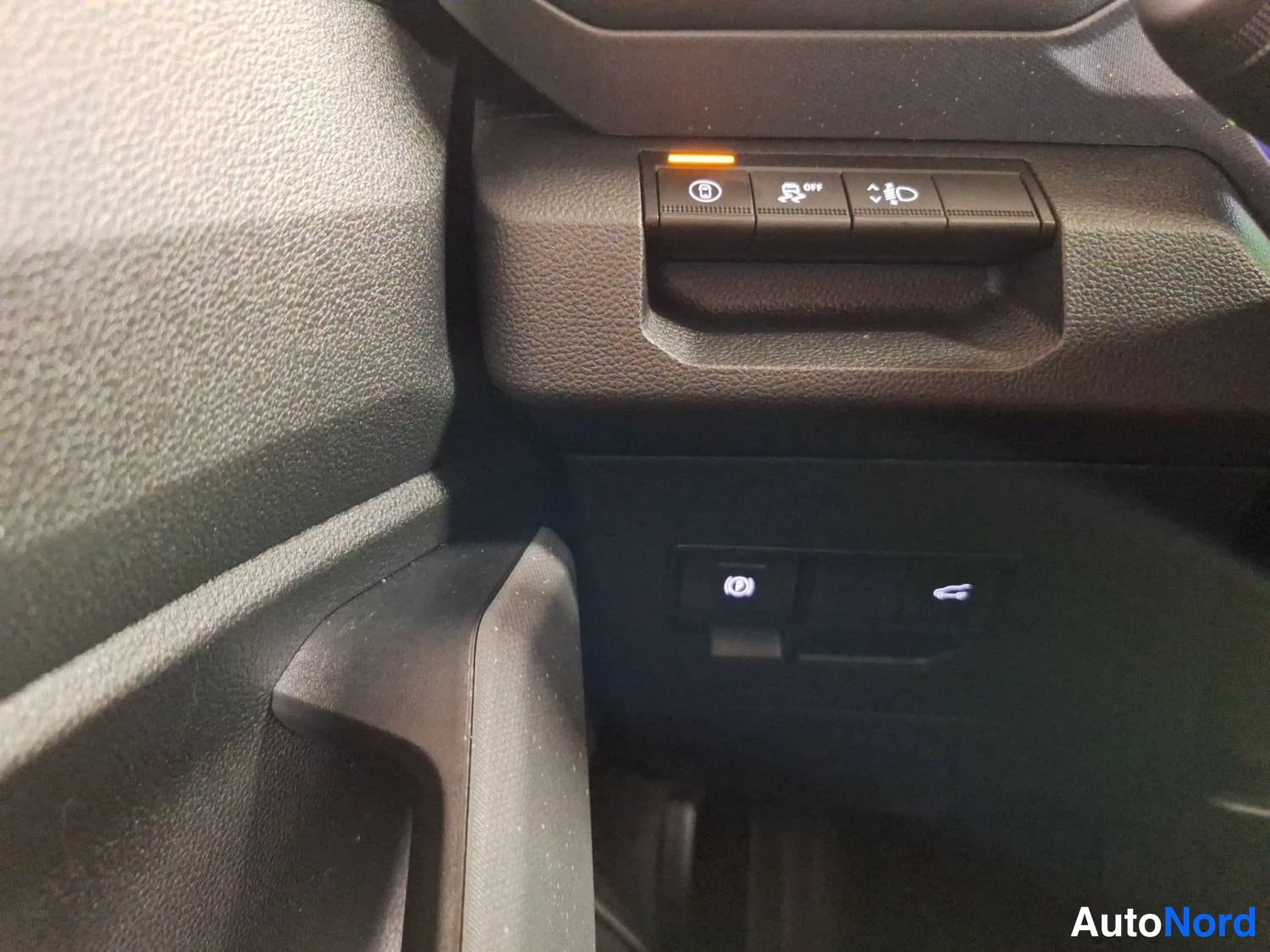 Sininen Dacia Bigster 2026, kuva 15