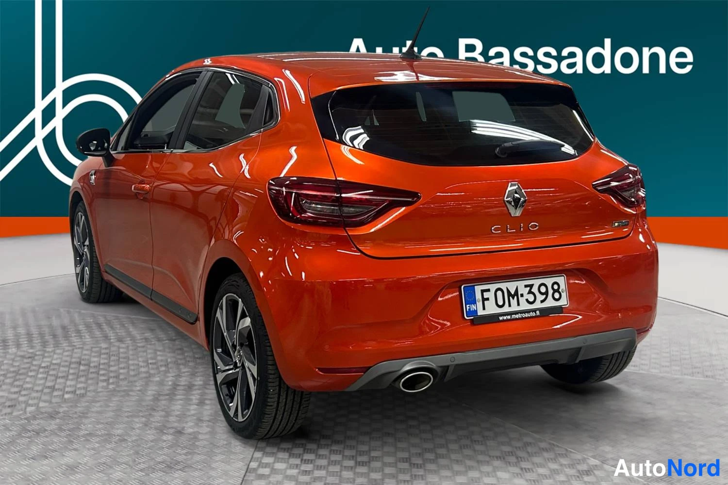 Oranssi Renault Clio 2020, takaviisto, kuva 7