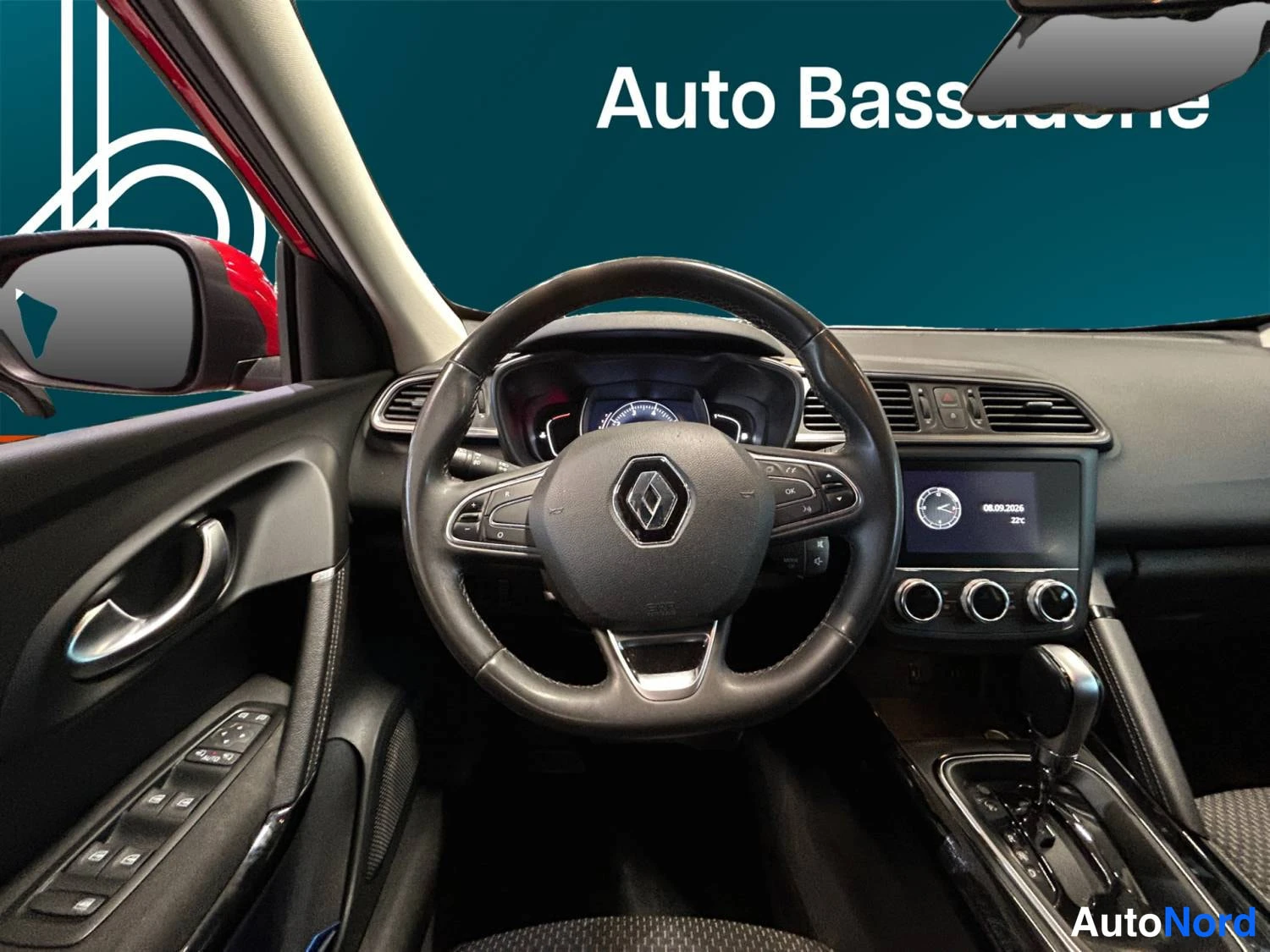 Punainen Renault Kadjar 2020, kuva 15