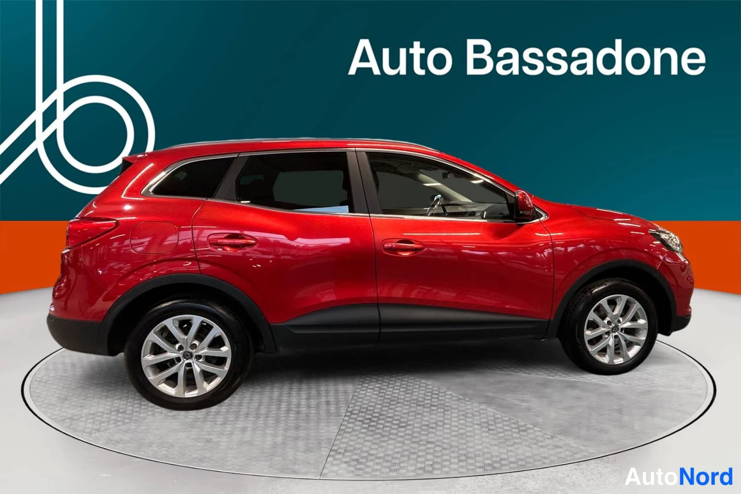 Punainen Renault Kadjar 2020, sivulta, kuva 5