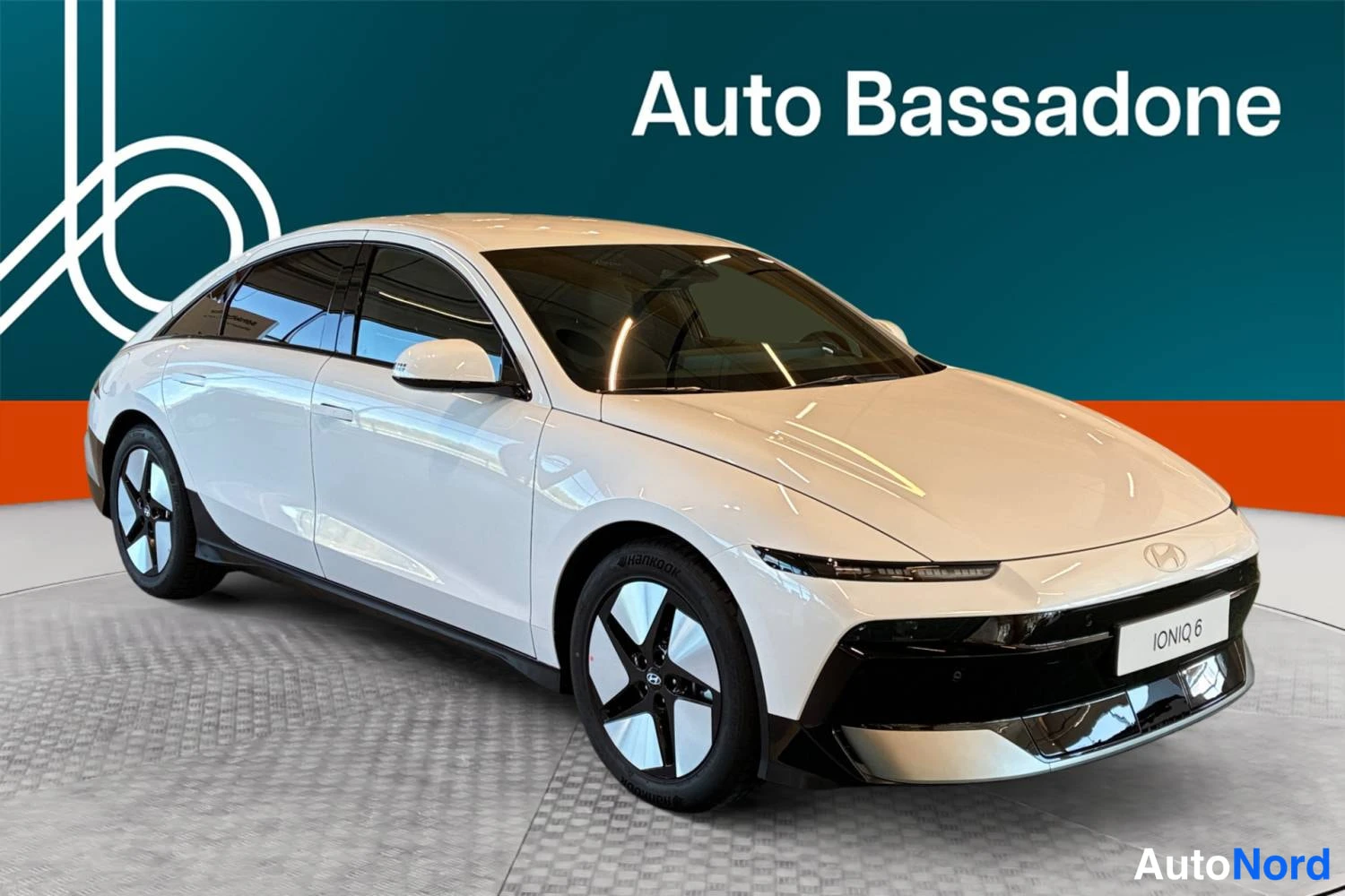 Valkoinen Hyundai Ioniq 6 2026, etuviisto, keula oikealle, kuva 2