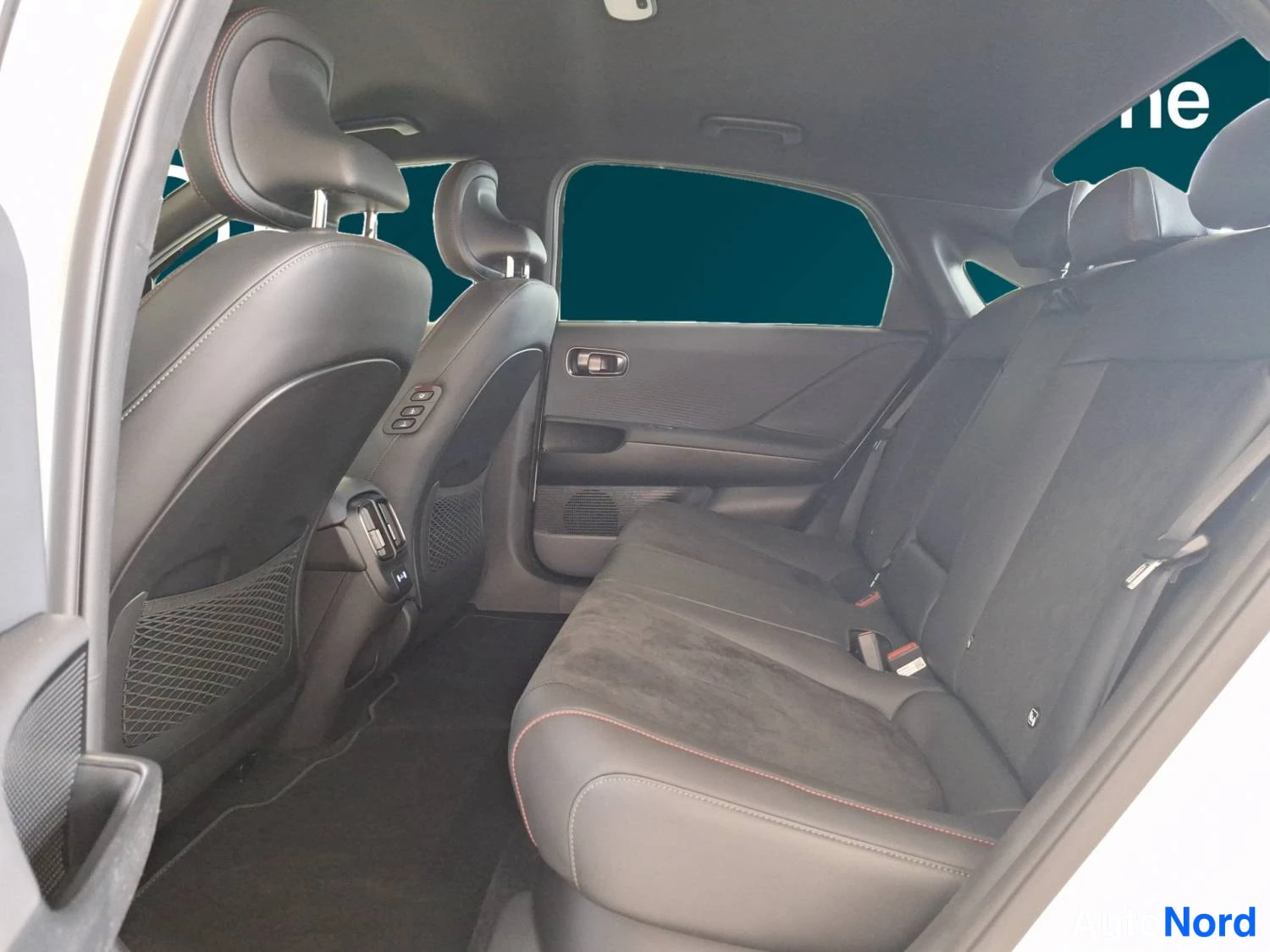 Valkoinen Hyundai Ioniq 6 2026, kuva 14