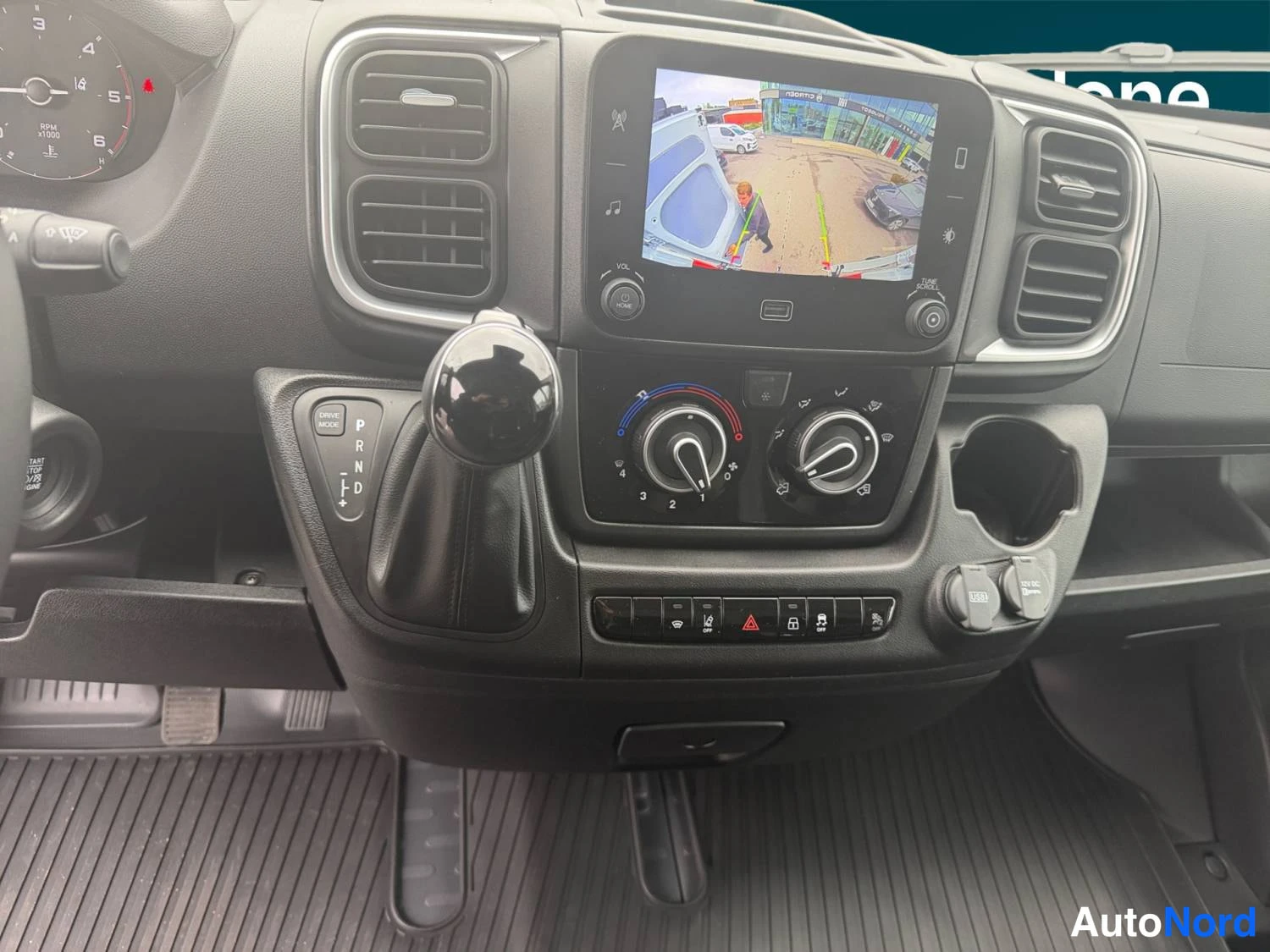 Valkoinen Fiat Ducato 2026, kuva 12