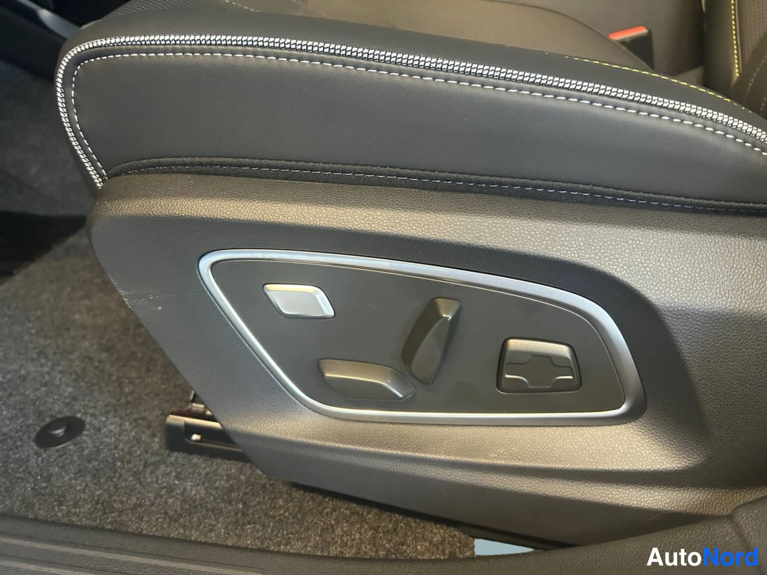 Vit Renault Scenic E-Tech electric 2026, bild 10