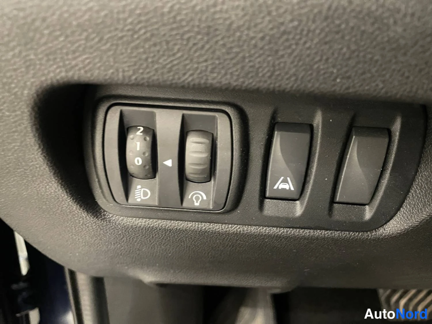Sininen Renault Kadjar 2017, kuva 19