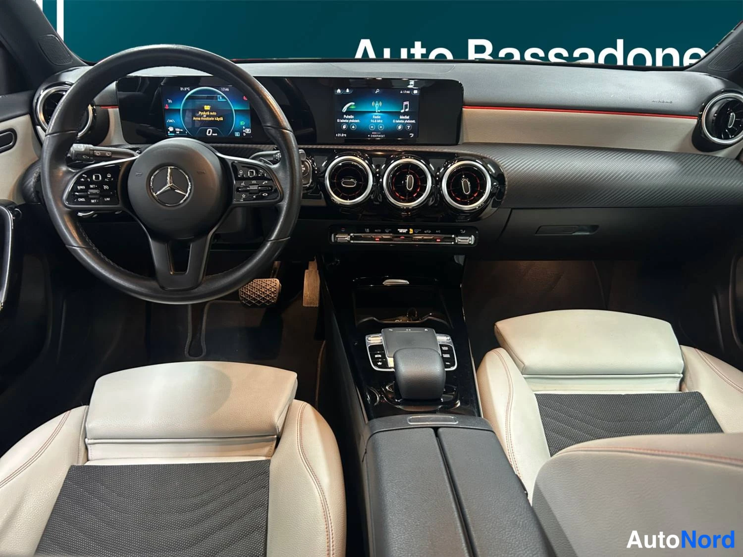 Musta Mercedes-Benz A 180 2019, kuva 11