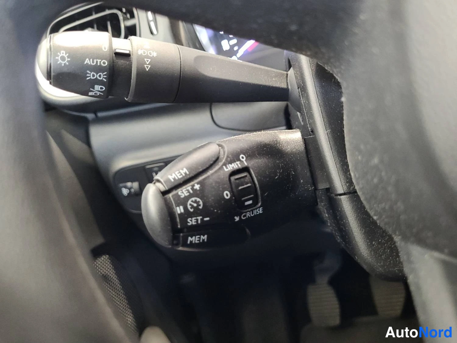 Valkoinen Citroen C3 2019, kuva 17