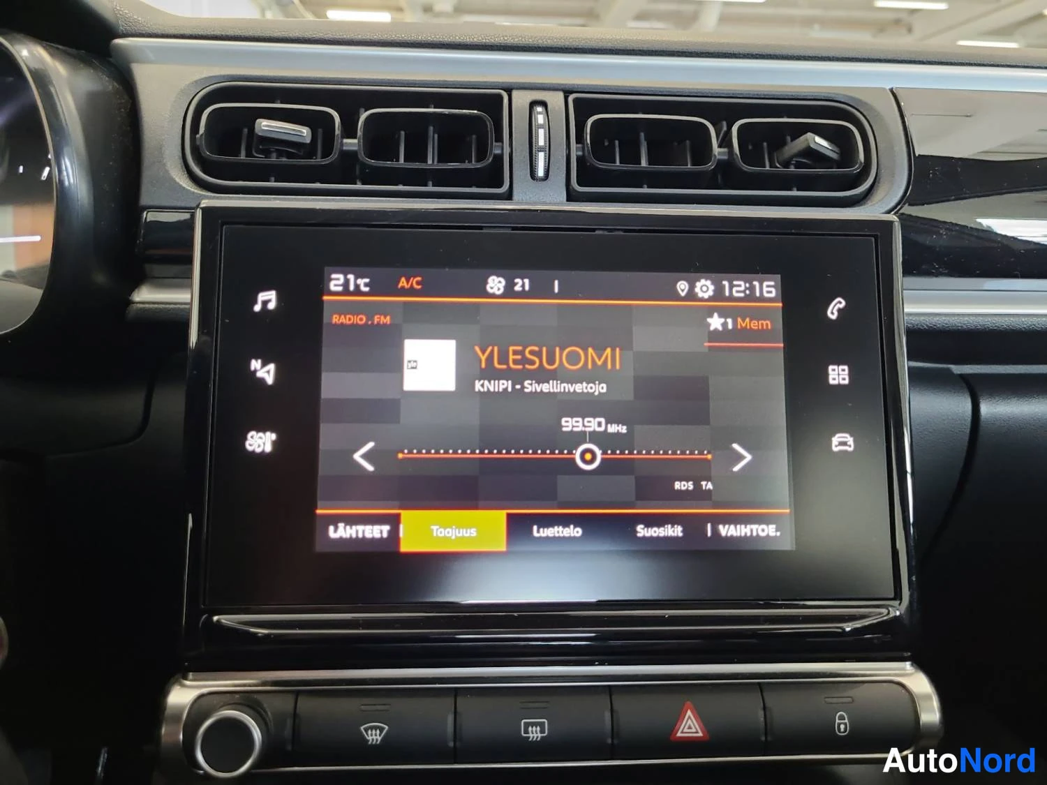 Valkoinen Citroen C3 2019, kuva 26