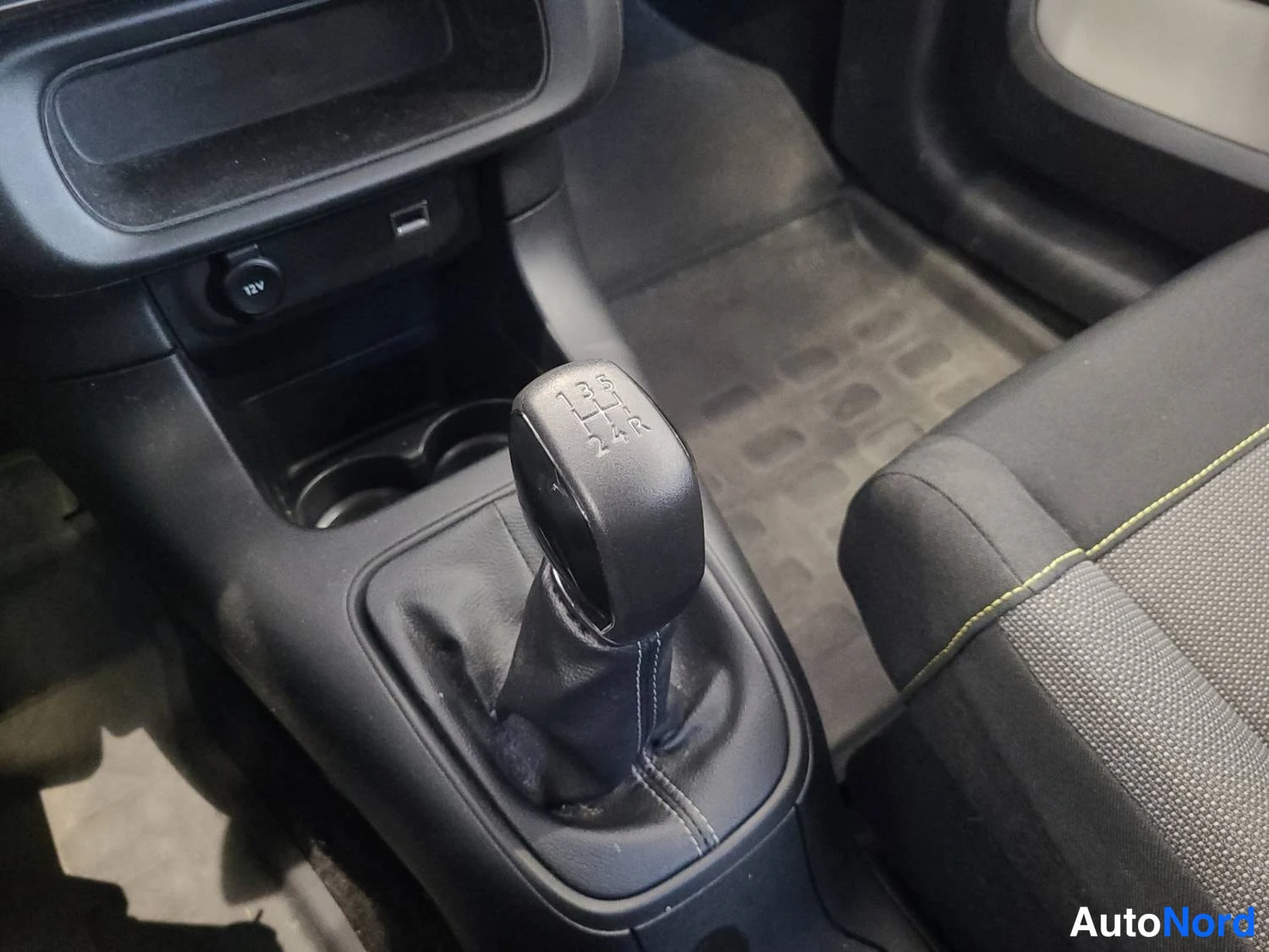 Valkoinen Citroen C3 2019, kuva 22