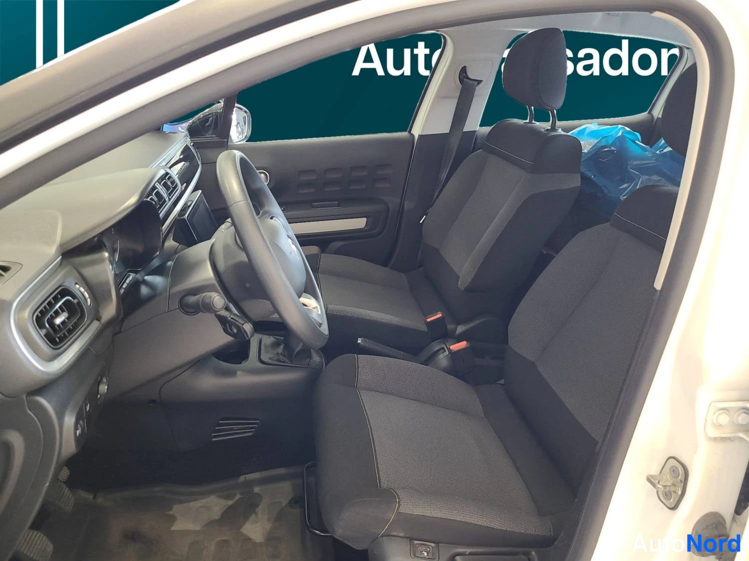 Valkoinen Citroen C3 2019, kuva 23