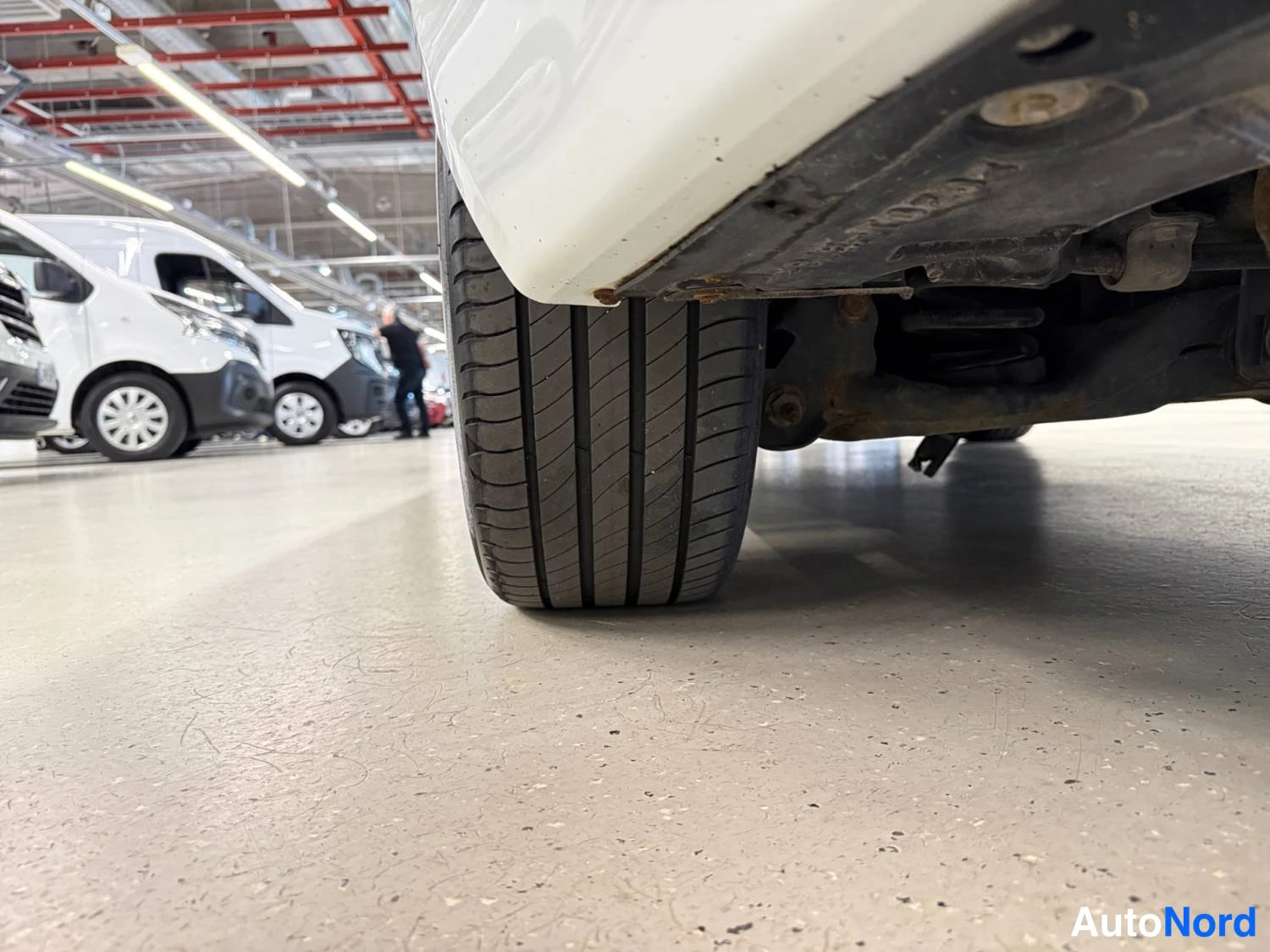 Valkoinen Renault Megane 2021, kuva 24