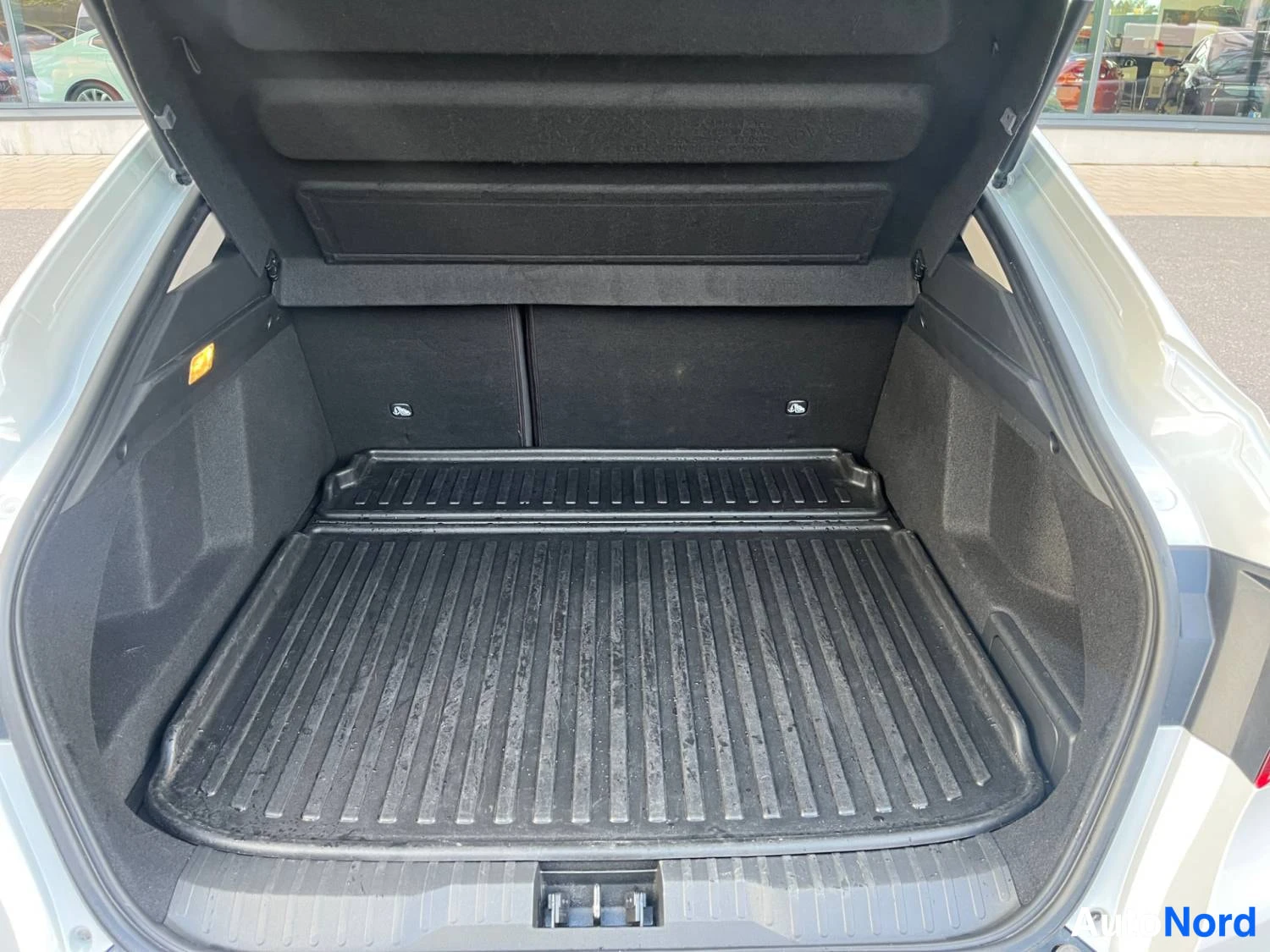 Vit Renault Arkana E-TECH 2022, bild 17