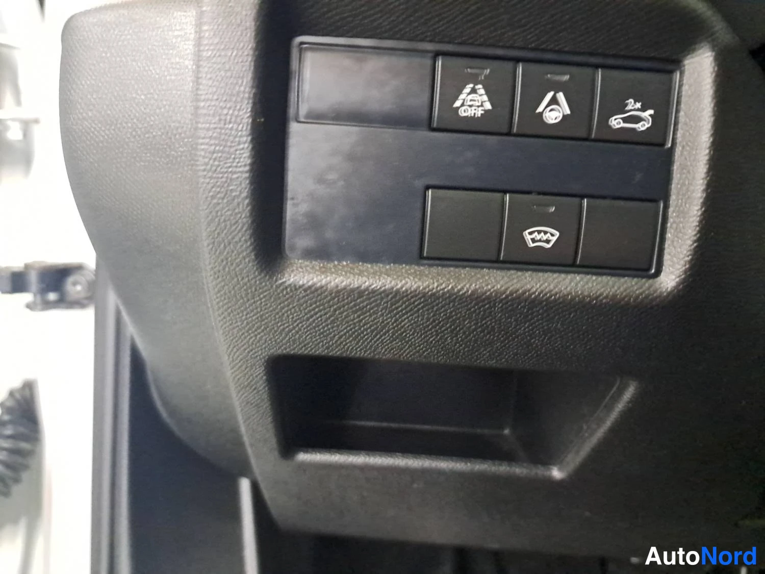 Valkoinen Citroen C5 aircross 2020, kuva 25