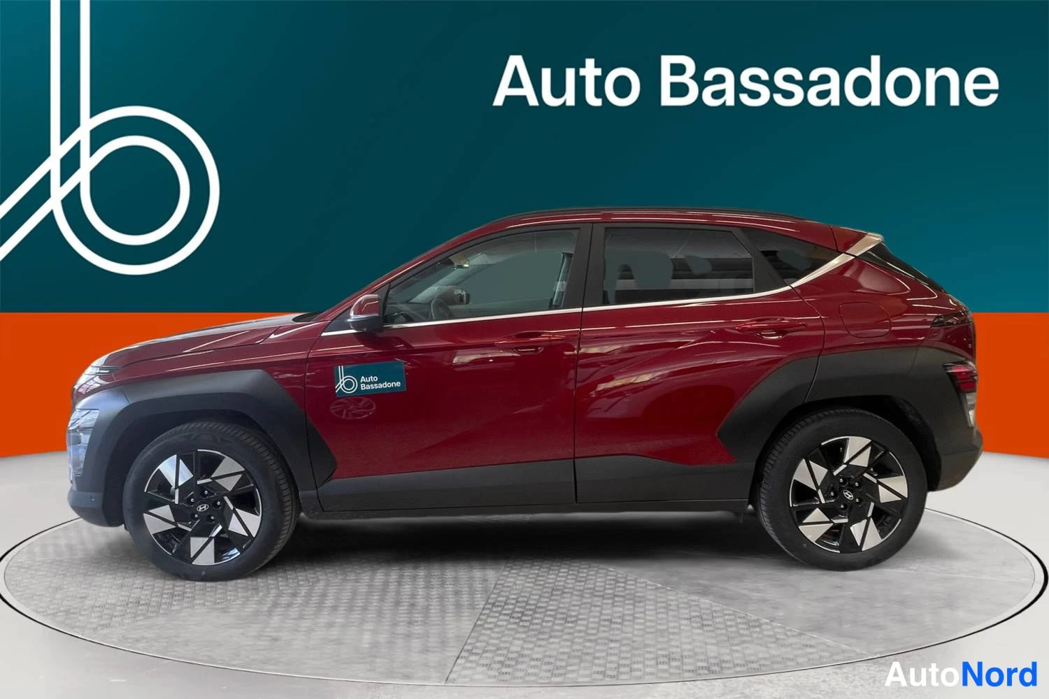 Punainen Hyundai Kona 2026, sivulta, kuva 6