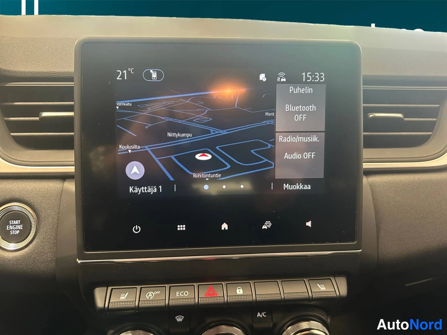 Valkoinen Renault Captur 2022, yksityiskohta, kuva 11