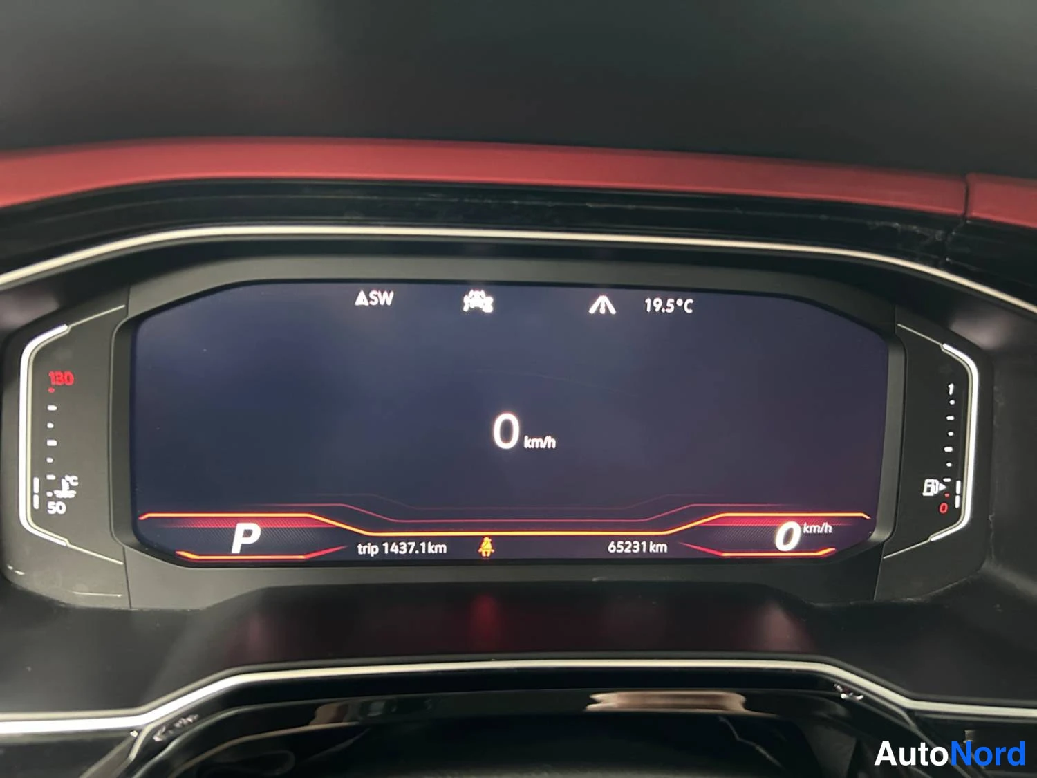 Sininen Volkswagen Polo GTI 2020, kuva 18