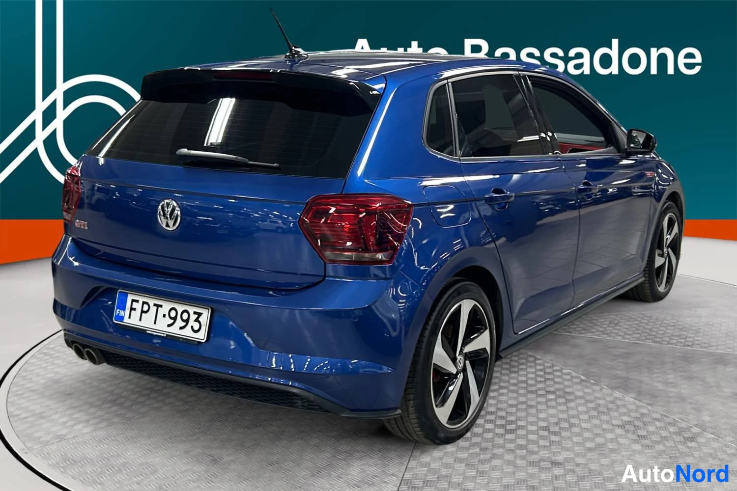 Sininen Volkswagen Polo GTI 2020, takaviisto, kuva 7