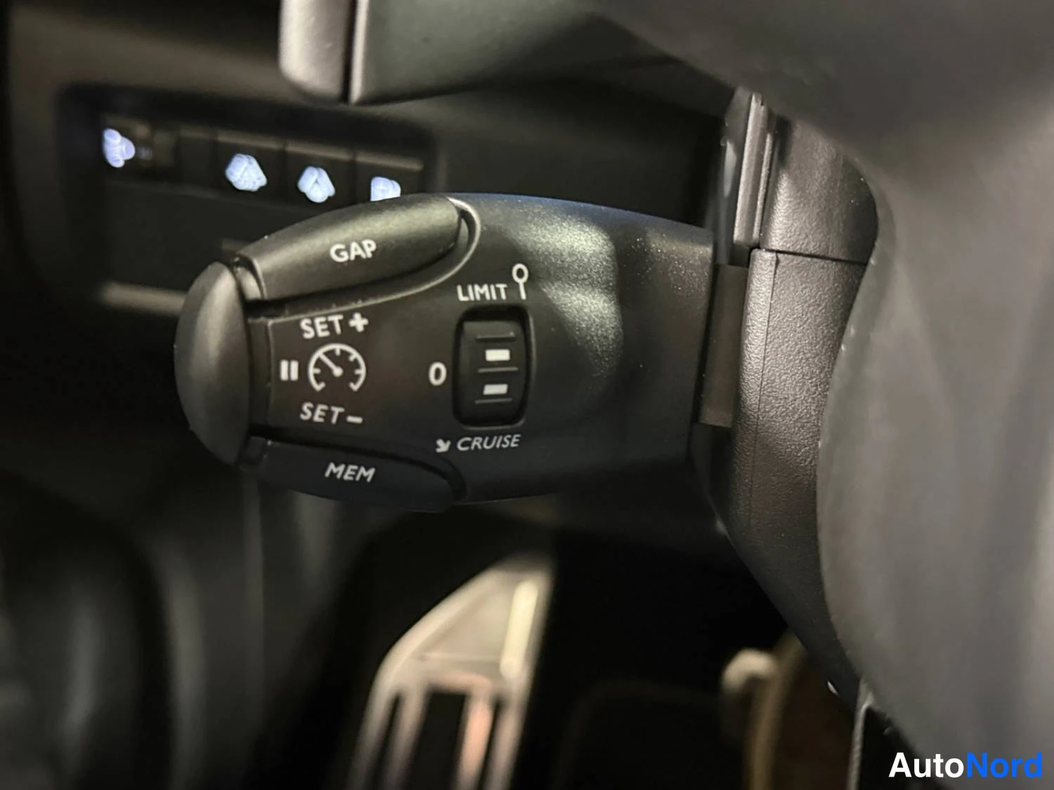 Valkoinen Citroen C5 aircross 2023, kuva 27