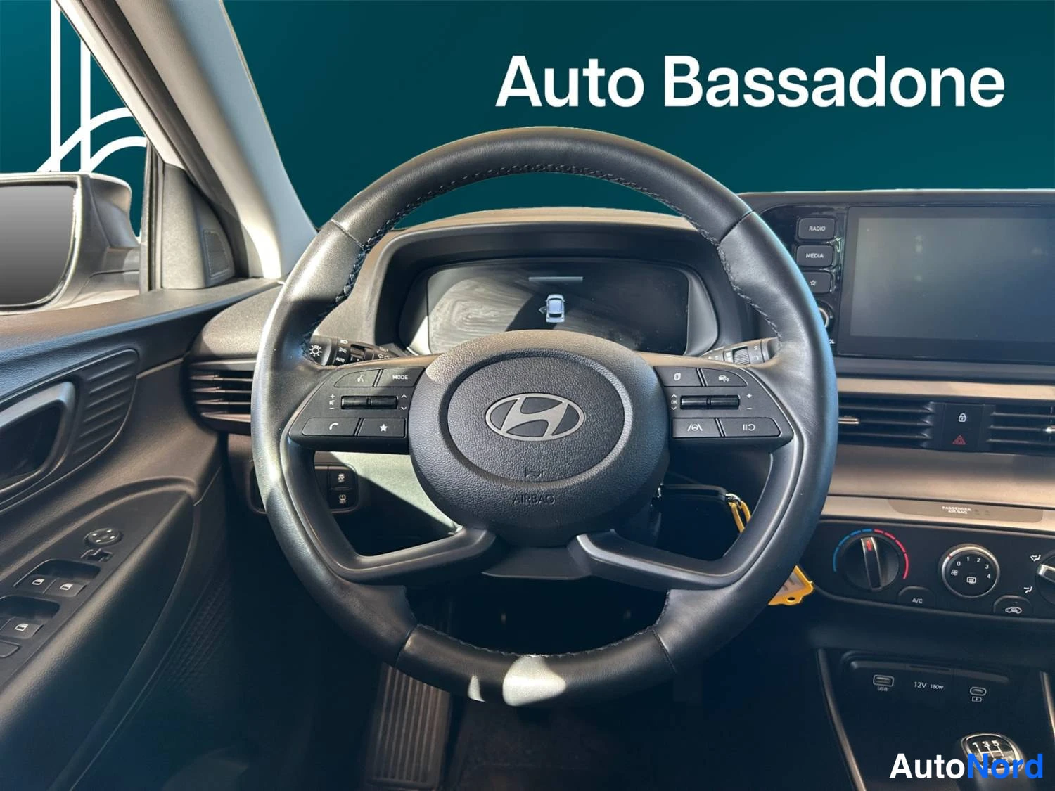 Valkoinen Hyundai I20 2024, kuva 15