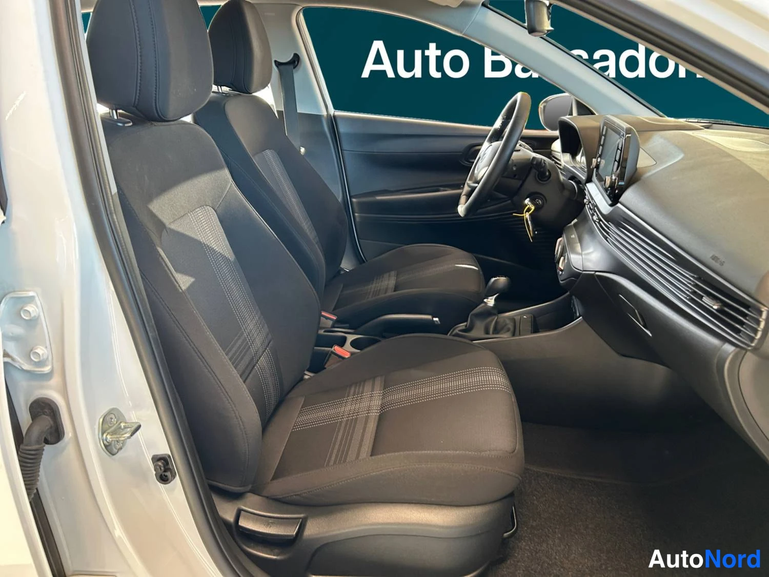Valkoinen Hyundai I20 2024, kuva 14