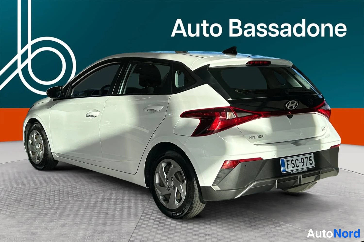 Valkoinen Hyundai I20 2024, takaviisto, kuva 8
